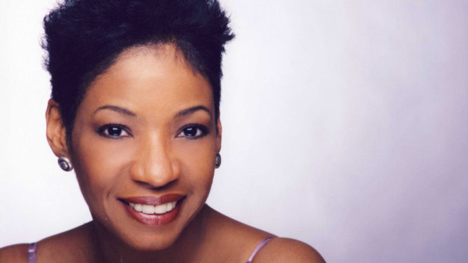 adriane-lenox